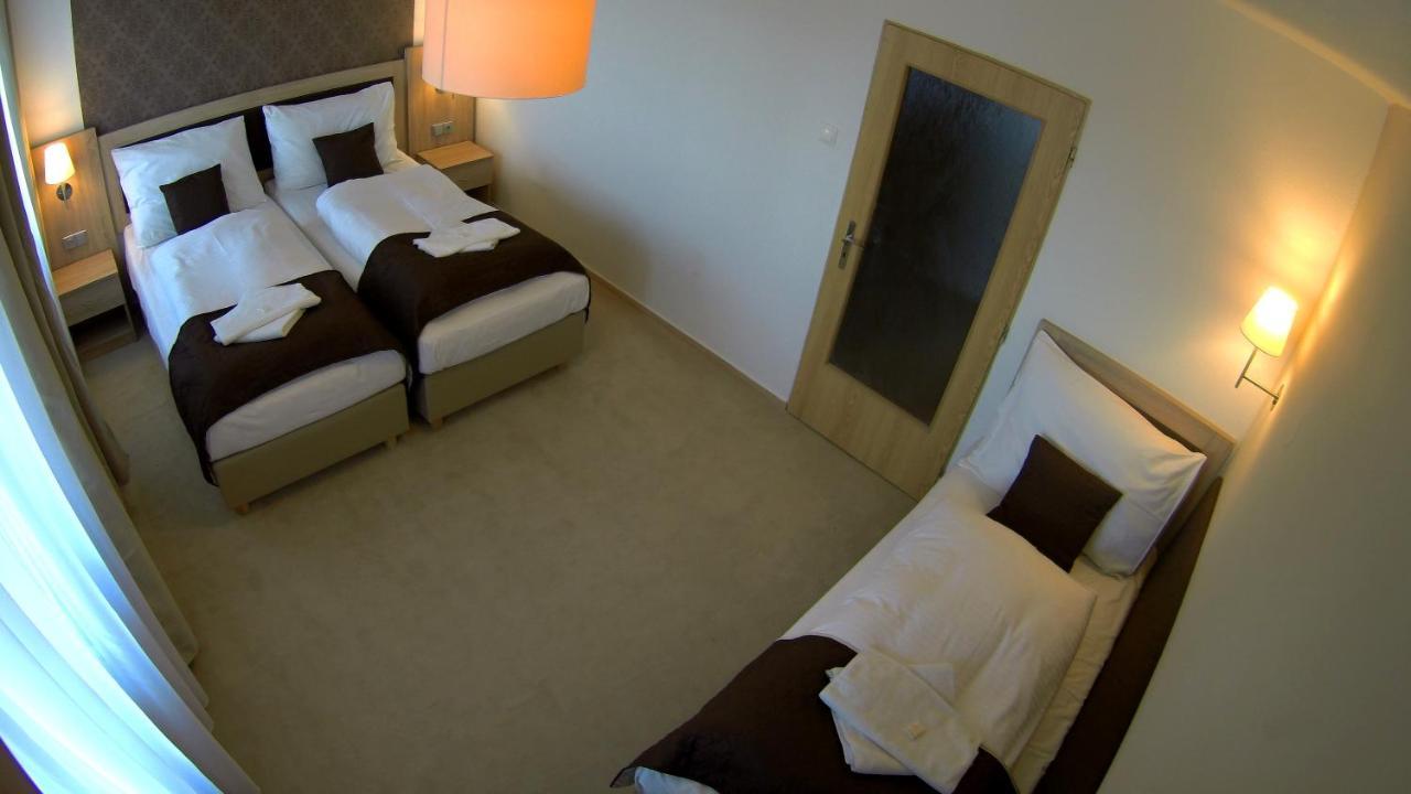 Hotel Pod Vlekem Loučná pod Klínovcem Εξωτερικό φωτογραφία